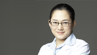 남초의 벽을 깬 최초, 윤하나 동문(의대,94년졸)