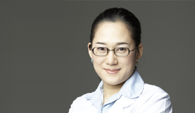 남초의 벽을 깬 최초 이화여대 목동병원 비뇨기과 교수 윤하나(의과대학, 94년 졸)
