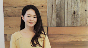 컬러링북 <시간의 정원> 작가, 송지혜 동문(섬유예술·09년 졸)
