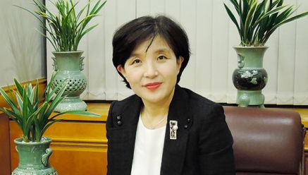  인문학도로 전국은행연합회 첫 여성 임원이 되기까지, 김혜경 동문(국어국문·82)