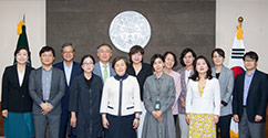 2019학년도 2학기 강의우수 및 영어강의우수 교원 상패 수여식 개최