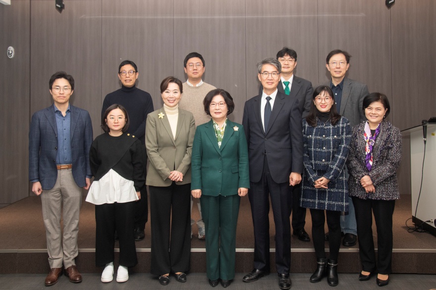 [동정] 이화 신진 펠로우 총장 초청 오찬
