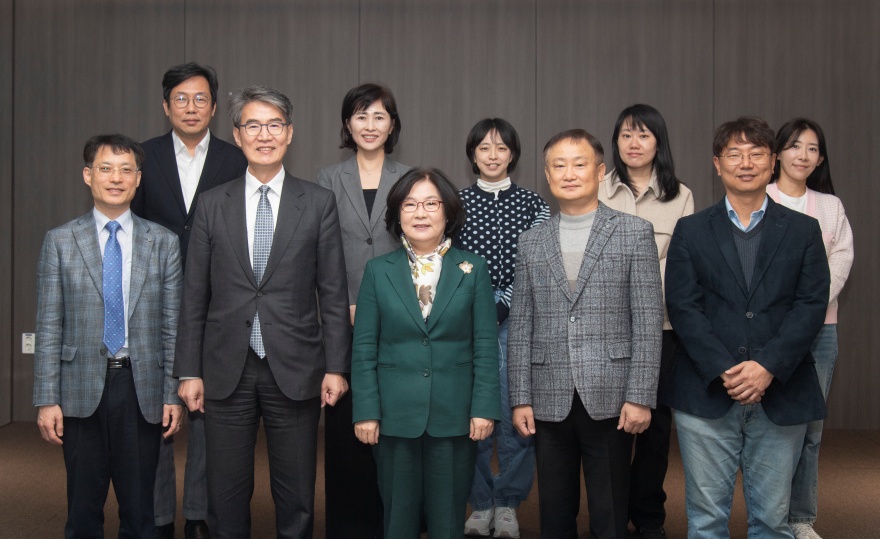 [동정] 중앙일보 총장 초청 오찬