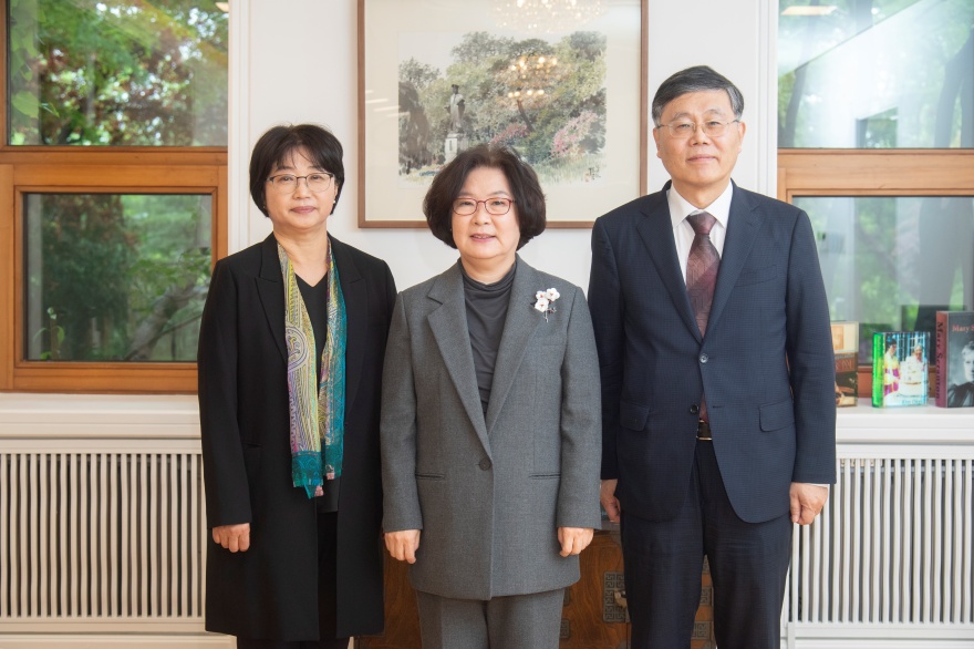 [동정] 김유환, 한유경 대학평의원 총장 초청 오찬