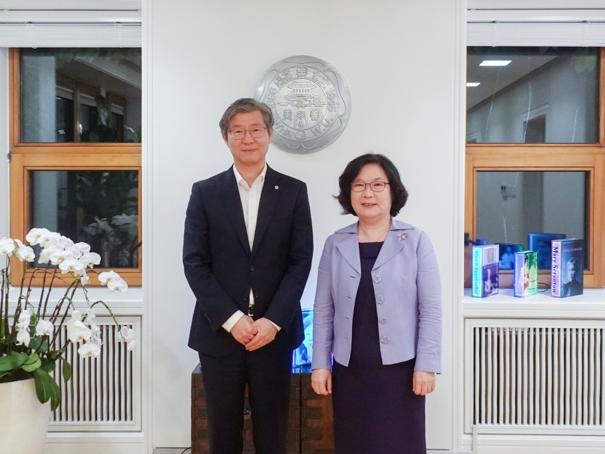 [동정] 이원용 연세대 연구부총장 접견