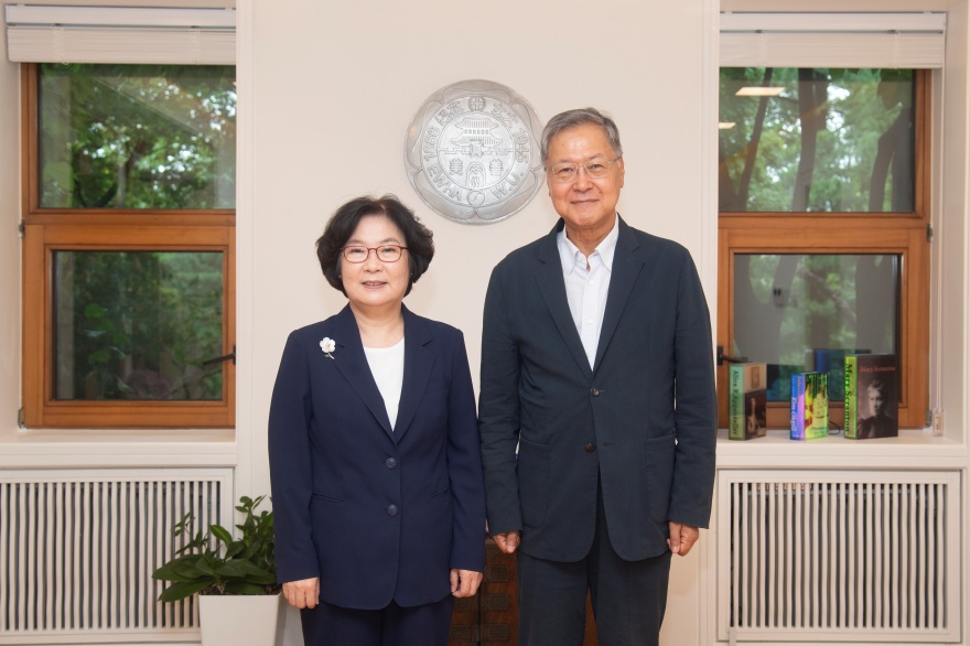 [동정] 최대석 명예교수 총장 초청 오찬