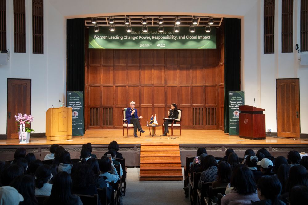Ewha Hosts Special Lecture by Former New Zealand Prime Minister Jenny Shipley