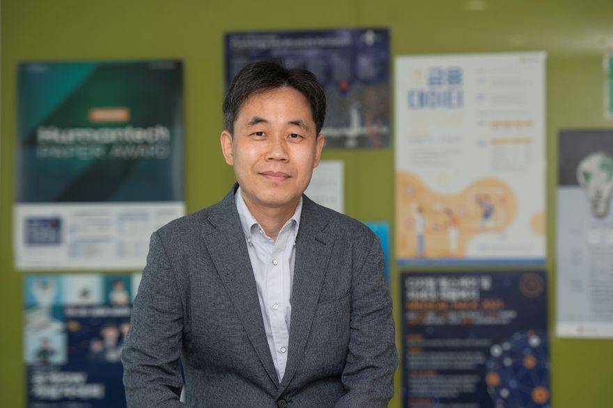 물리학과 이상욱 교수